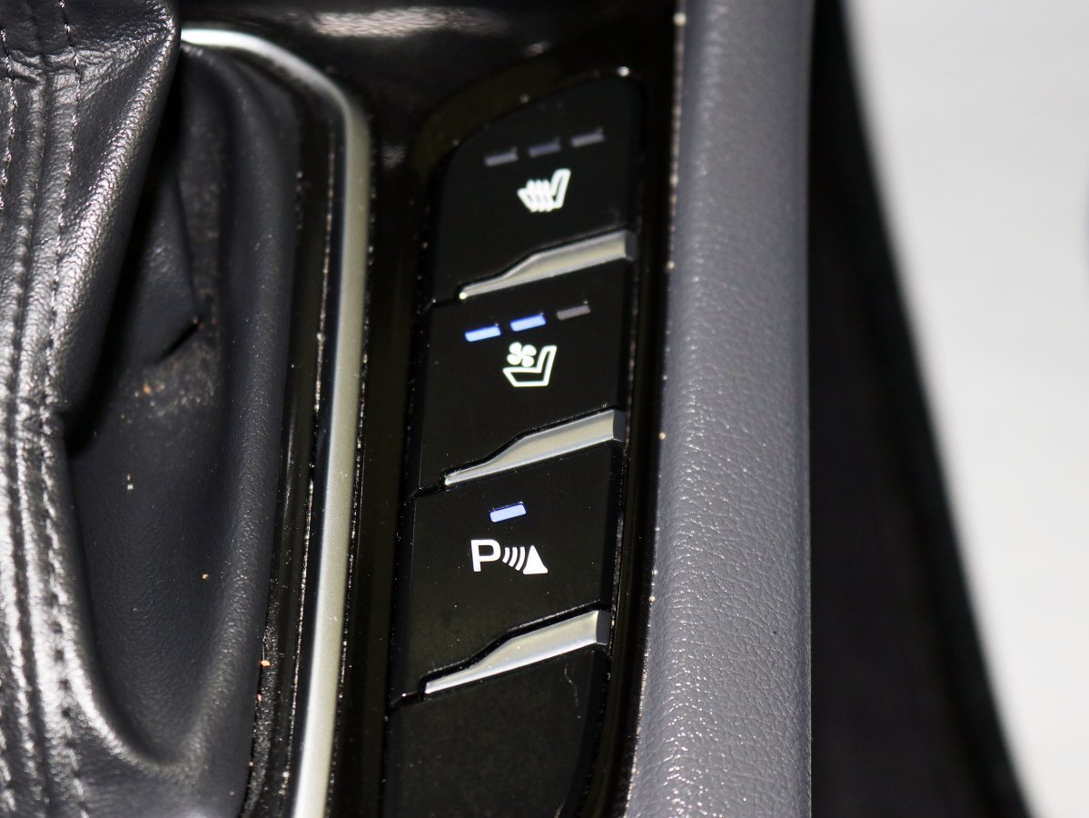 Foto Hyundai IONIQ 33