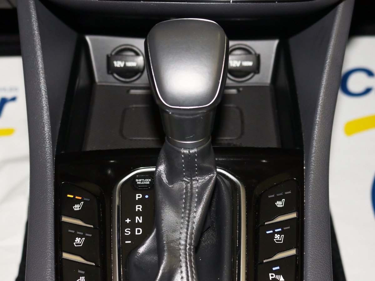 Foto Hyundai IONIQ 34