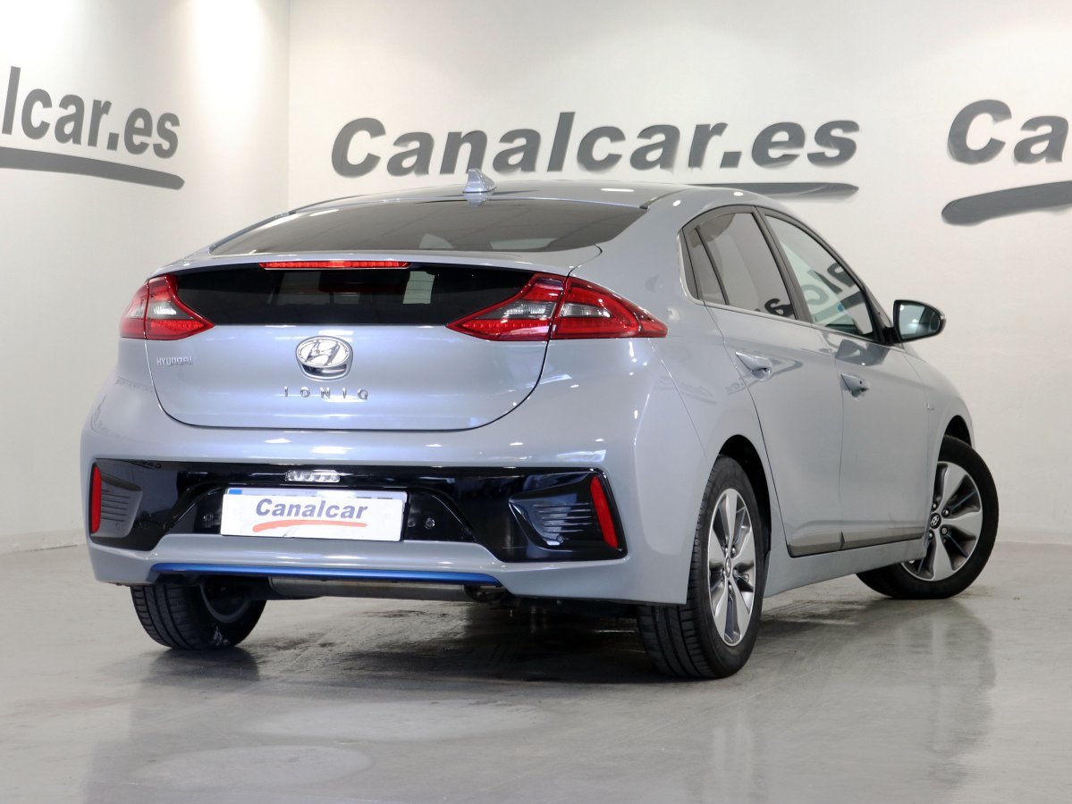 Foto Hyundai IONIQ 4