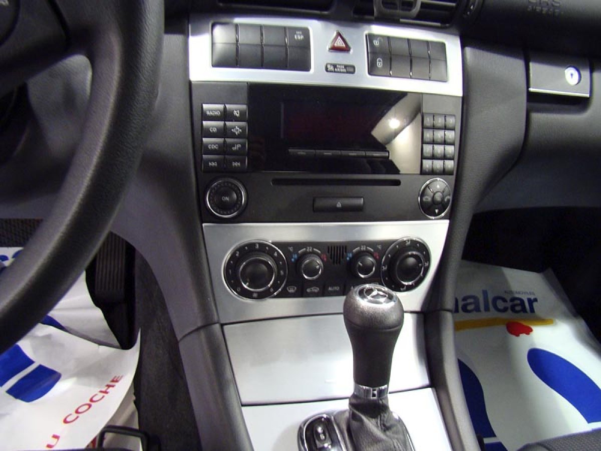 Foto Mercedes-Benz Clase CLC 13