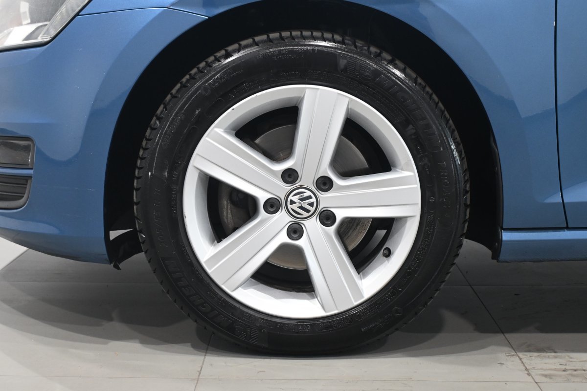 Foto Volkswagen Golf 30