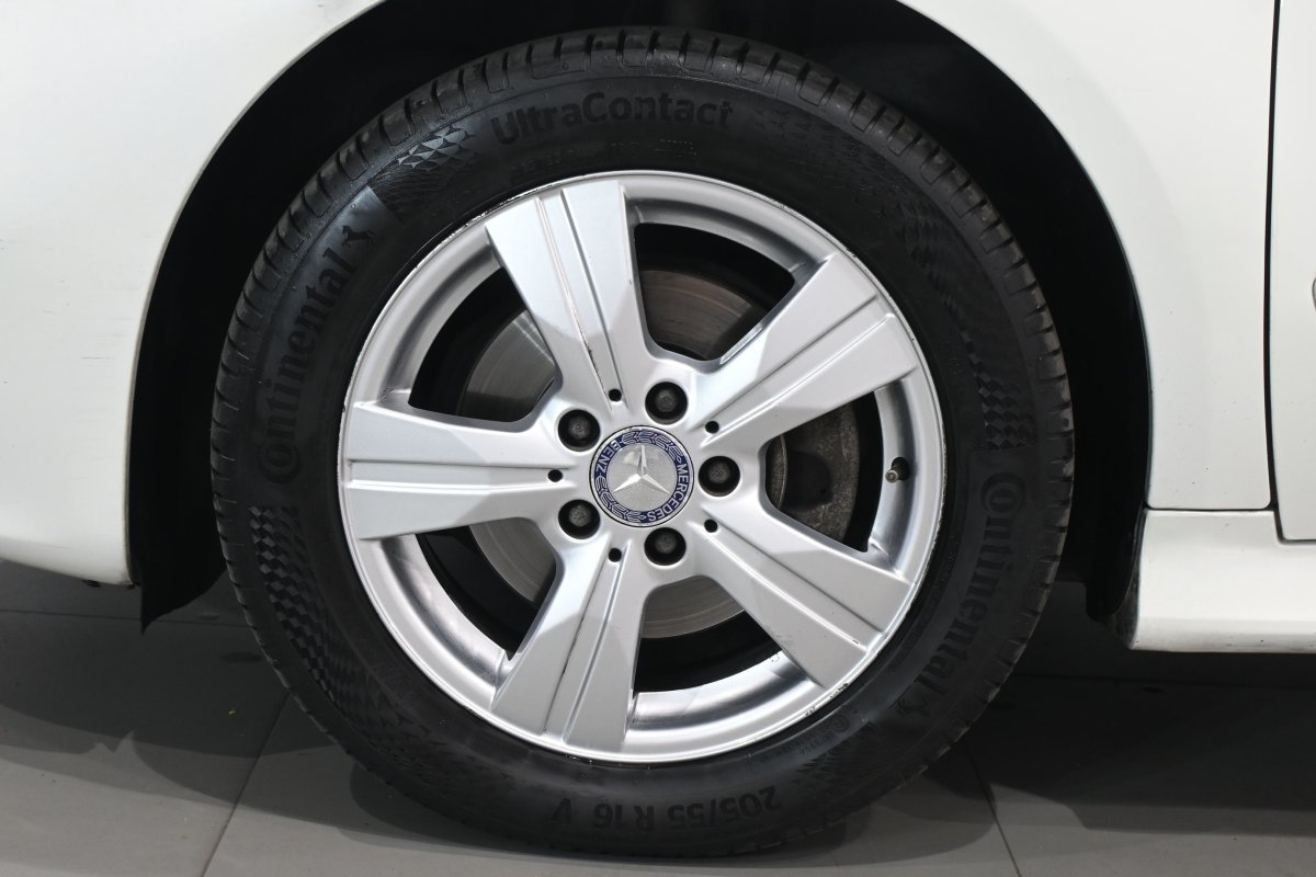 Foto Mercedes-Benz Clase B 24