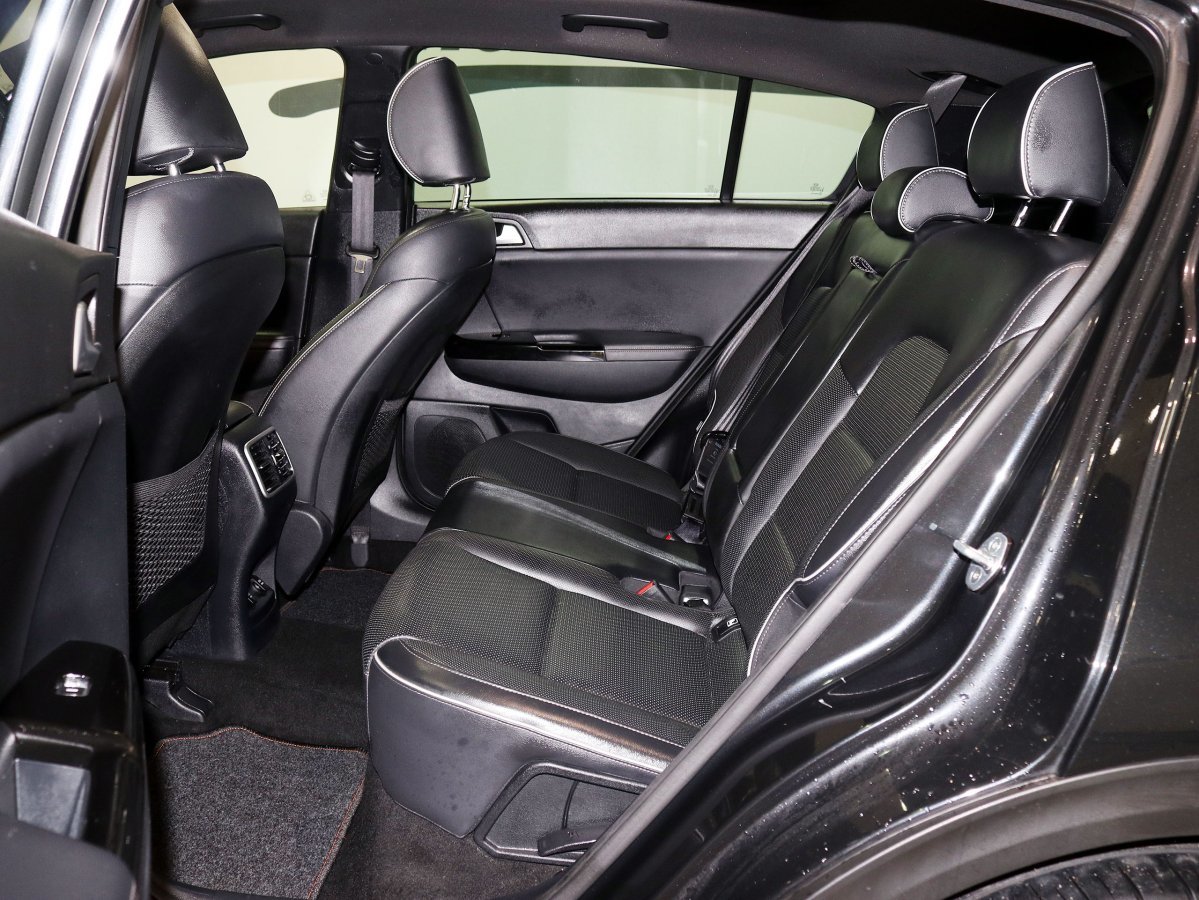 Foto Kia Sportage 15