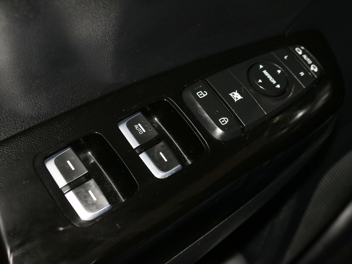 Foto Kia Sportage 24