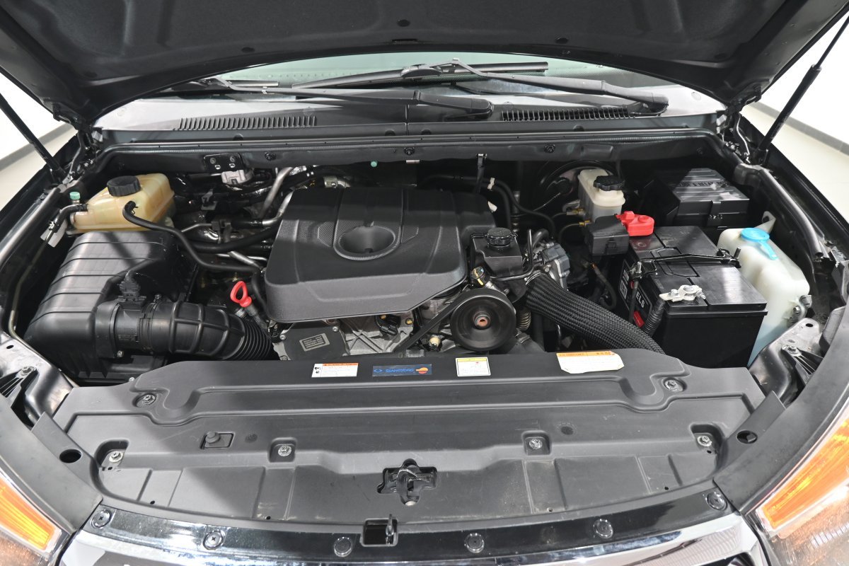 Foto SsangYong Rodius 7