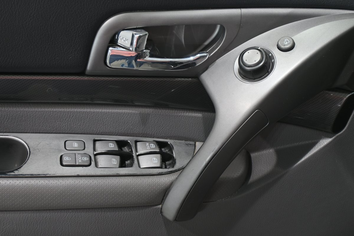 Foto SsangYong Rodius 27