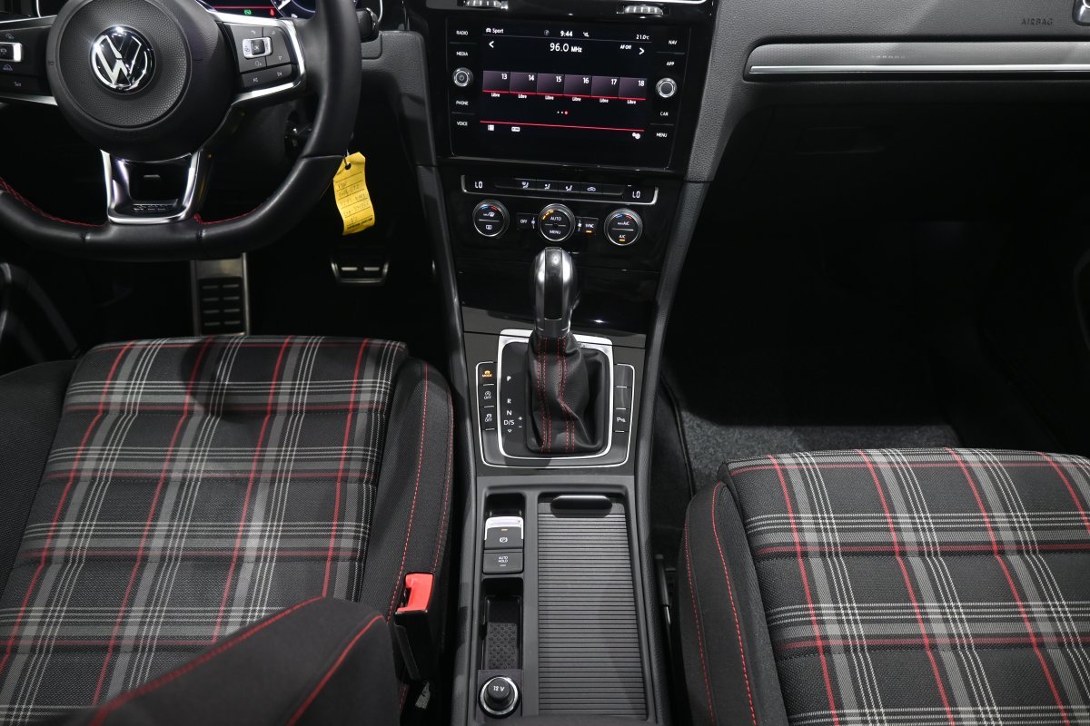 Foto Volkswagen Golf 19