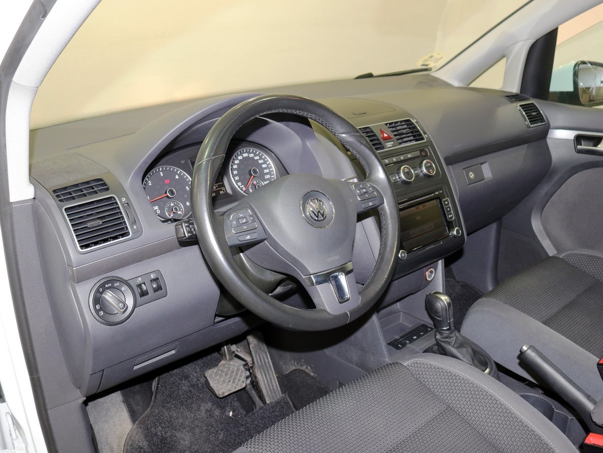 Foto Volkswagen Touran 24