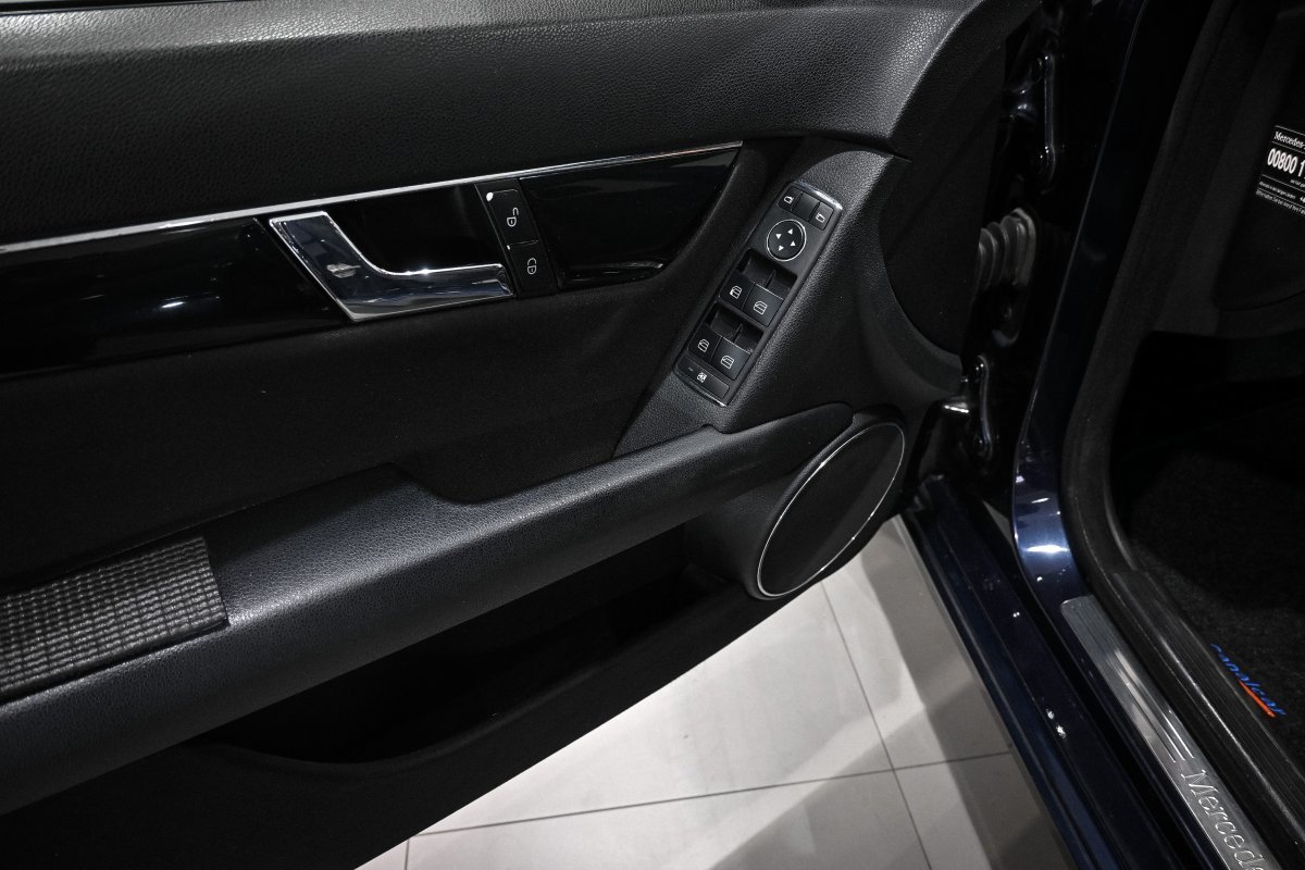 Foto Mercedes-Benz Clase C 22