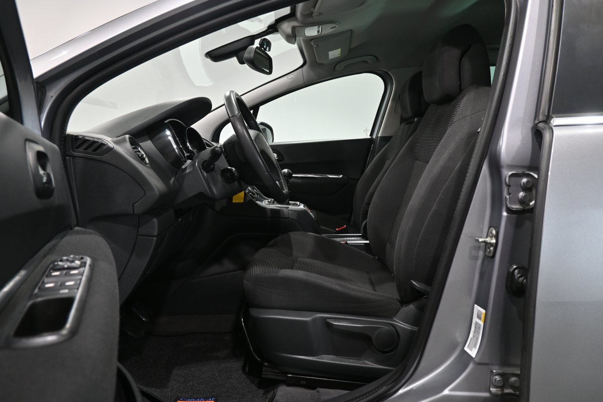 Foto Peugeot 5008 10