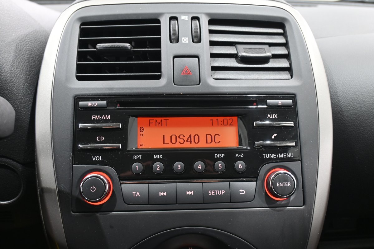 Foto Nissan Micra 15